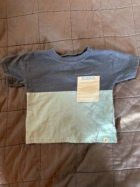 Kids Organic Cotton and Recycled Polyester Short Sleeve Pocket Tee